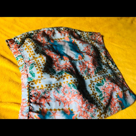 Skirt - Picture 2 of 3